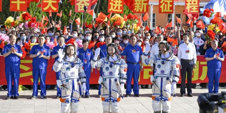 Espace : « Mission réussie » pour Shenzhou-16