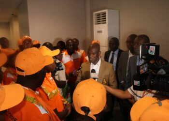 Avant leur départ pour Israël : Vagondo aux côtés des Evangéliques