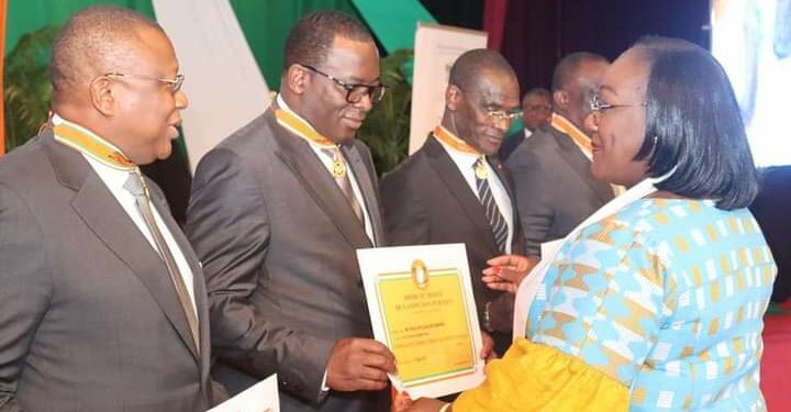 Le Ministre Paulin Claude DANHO élevé au grade de Commandeur par l’Etat de Côte d’Ivoire.