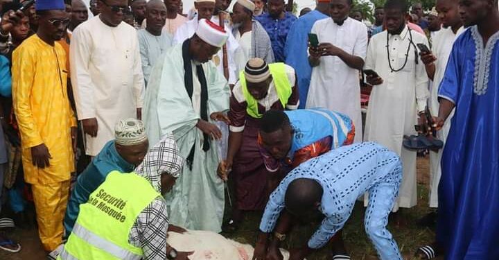 Tabaski 2023: le ministre Danho Paulin a offert 400 béliers aux musulmans
