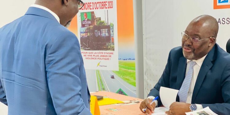 Dédicace de livre/Mémoire d’octobre 2020: Prof Lacina Coulibaly :  « Je cède mes droits d’auteur au RHDP »