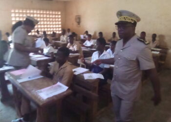 Tiébissou : Début des épreuves écrites du BEPC 2023. Le préfet met en garde contre la fraude et la tricherie.