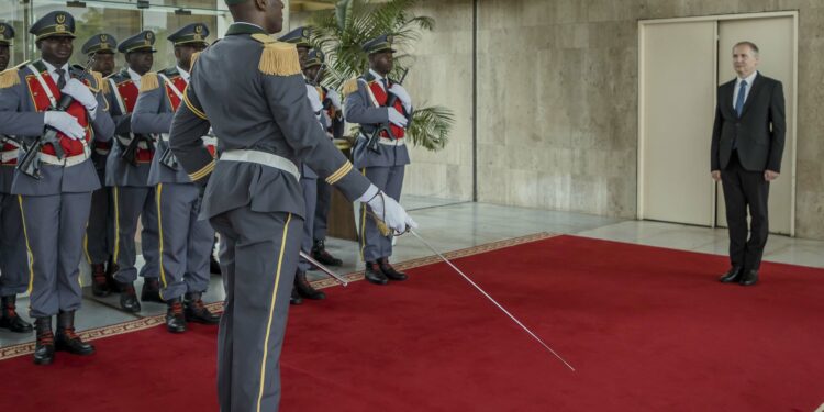 Le Chef de l’Etat a reçu les Lettres de Créance de (8) huit nouveaux Ambassadeurs