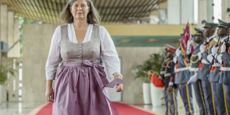 Le Chef de l’Etat a reçu les Lettres de Créance de (8) huit nouveaux Ambassadeurs