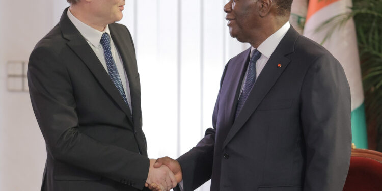 Le Chef de l’Etat a reçu les Lettres de Créance de (8) huit nouveaux Ambassadeurs