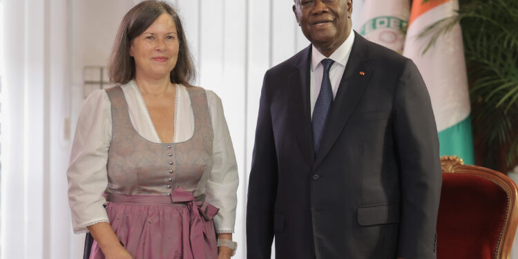 Le Chef de l’Etat a reçu les Lettres de Créance de (8) huit nouveaux Ambassadeurs