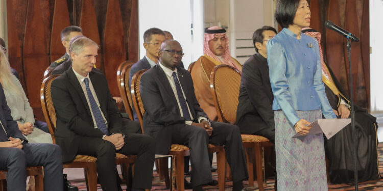 Le Chef de l’Etat a reçu les Lettres de Créance de (8) huit nouveaux Ambassadeurs