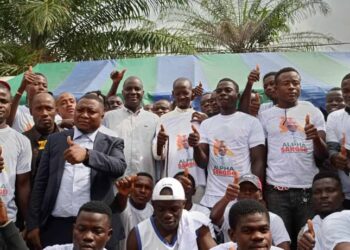 Alpha Sanogo travaille pour les jeunes de Tiassalé : 100 permis de conduire offerts gratuitement