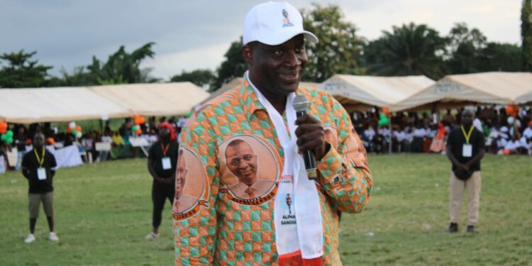 Elections municipales à Tiassalé : Une victoire éclatante se dessine pour Alpha Sanogo