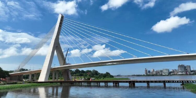 Le pont Alassane Ouattara fermé à la circulation des véhicules mercredi