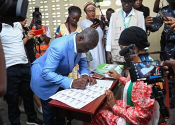 Yopougon: Après son vote, Bictogo appelle à un scrutin « dans la paix » et « dans le calme »