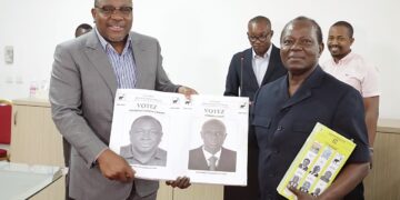 Senatoriales 2023 :des affiches et spécimens de bulletins de vote remis aux candidats