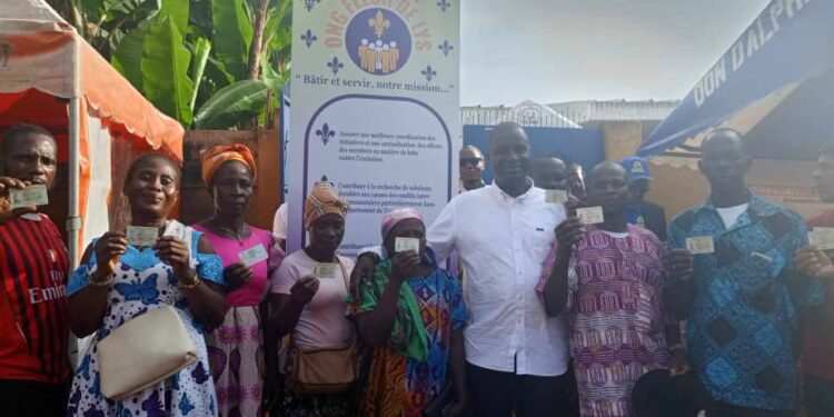 Tiassalé : L’ONECI délivre aux populations 1000 CNI financées par Alpha Sanogo