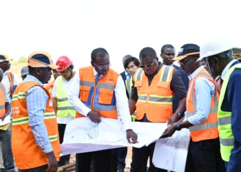 Abidjan/Après une visite du chantier, Amédé  assure : « D&rsquo;ici au 10 décembre, la Y4 sera circulable. »