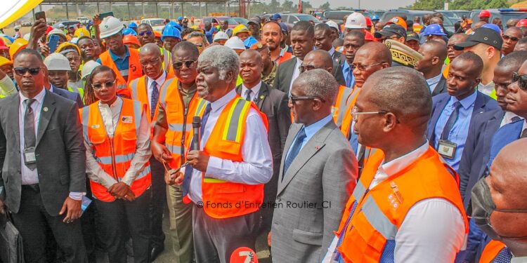 Y4 et 4ème pont d’Abidjan: Mambé s’imprègne de l’Etat d’avancement