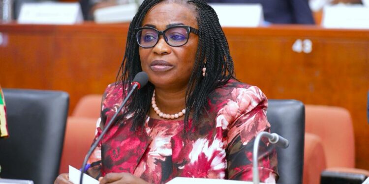 Sénat/Rapport 2022 du CNDH: Namizata Sangaré dévoile les chiffres sur les VBG