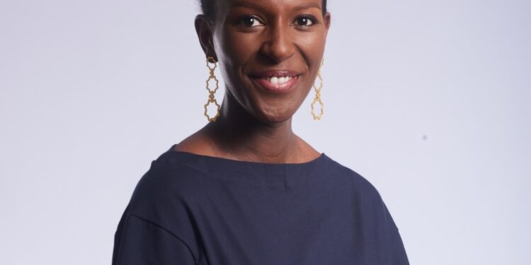 Interview/ Eloïne Barry (Experte en communication) : « Les médias sont comme des infrastructures dans un pays »