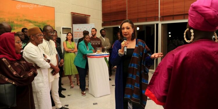 Industries culturelles : L’appel de Françoise Remarck aux acteurs des arts et spectacles 