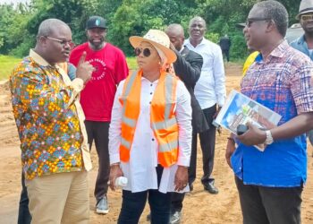 Anyama/Fatim Bamba visite les grandes artères déguerpies et les villages CAN