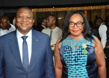 Après sa distinction dans l’Ordre du mérite de la Communication : Rosemonde Kouadio remercie le ministre Amadou Coulibaly