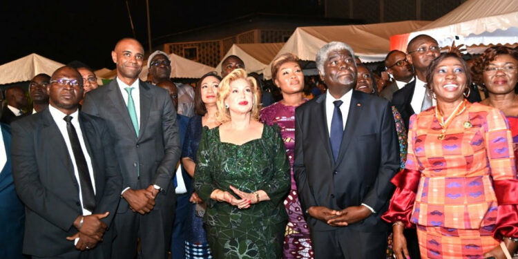 Abidjan ville lumière : les festivités de fin d’année 2023 lancées par la Première Dame Dominique Ouattara