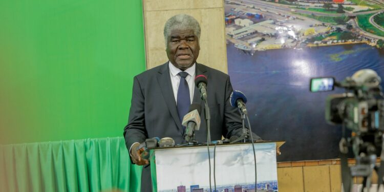 District d’Abidjan: Bacongo à sa prise de fonction « nous écrirons une nouvelle page… »