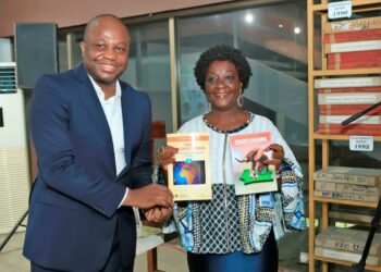 Soutien aux éléphants/CAN 2023/Dr Konadjé équipe des bibliothèques