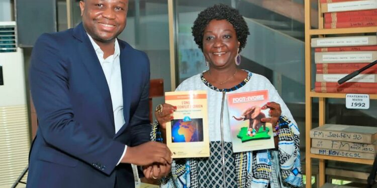 Soutien aux éléphants/CAN 2023/Dr Konadjé équipe des bibliothèques