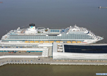 Transport : Le premier grand navire de croisière « made in China » mis à flot