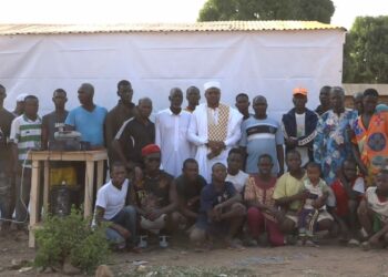 Koro/CAN 2023: Soumahoro Ali dote Bontou et Moako de kits pour suivre les matchs 