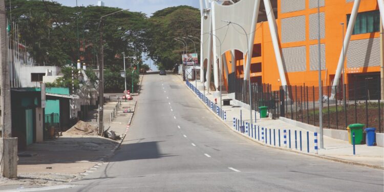 Curage de caniveaux, enlèvement des déchets: Abidjan et les villes CAN assainies et embellies