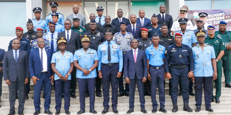 CAN 2023 : Le ministre Vagondo Diomandé « fier du travail remarquable » abattu par la commission sécurité-sureté du COCAN  