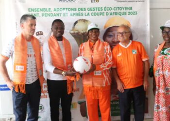 Abobo: Le ministre des Sports du Kenya séduit par l’Agora