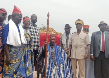 Bouaflé : le chef des Burkinabè investi