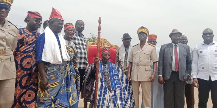 Bouaflé : le chef des Burkinabè investi