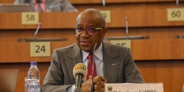 Côte d’Ivoire: le projet de loi relatif à l’extradition adopté en commission