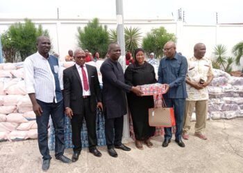 Yamoussoukro/Ramadan: Souleymane Diarrassouba offre 40 tonnes de vivres à diverses couches sociales