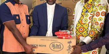 Yamoussoukro/Carême chrétien: Souleymane Diarrassouba apporte des vivres à la communauté catholique 