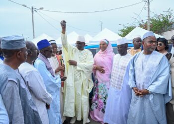 Odienné: Bictogo fait don d’un véhicule à l’imam de la Mosquée Centrale.