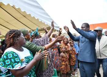 Divo :  Le ministre Amédé Kouakou célébré par les populations