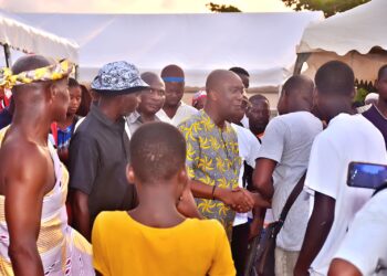 Après sa nomination, Éric Taba accueilli en fanfare à Allakro