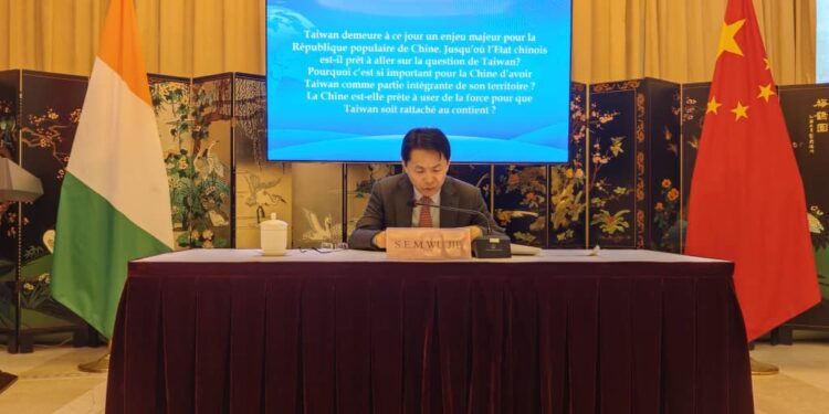 Communiqué: “La Chine doit réaliser et réalisera la réunification”