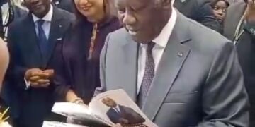 Le président Ouattara et son épouse rendent hommage à Feu Bechir Ben Yahmed