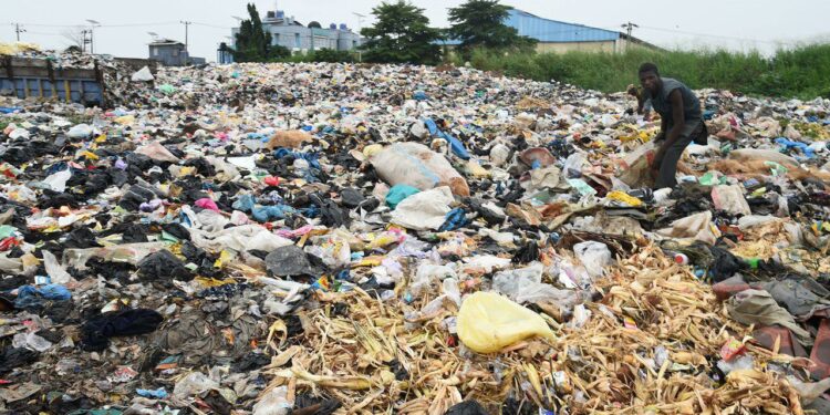 Interdiction de sachet plastique en Côte d’Ivoire: Assahoré accentue la pression