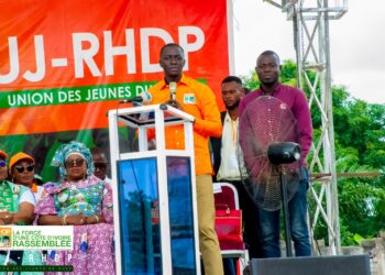 Koné Mamadou met en mission les jeunes du RHDP depuis Bouaké : « Personne ne va dormir jusqu’à la victoire finale en 2025 »