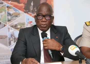 Accident sur la plateforme pétrolière PETROVOR : Le Ministre Assahoré déclenche le Plan Pollumar