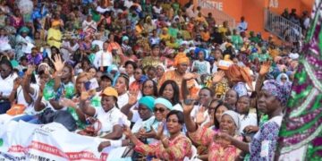 Côte d&rsquo;Ivoire : 50 000 femmes rendent hommage au Président Ouattara