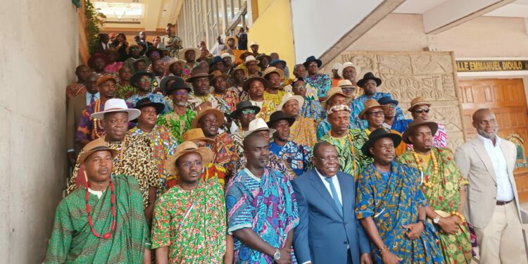 Le 05 août 2024, les chefs Atchan et Attié recevront des véhicules du président Ouattara.