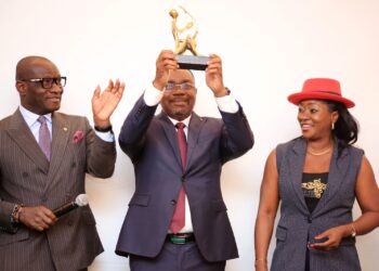 Meilleur défenseur des droits des travailleurs ivoiriens: Zadi Gnagna rafle le prix ICS 2024