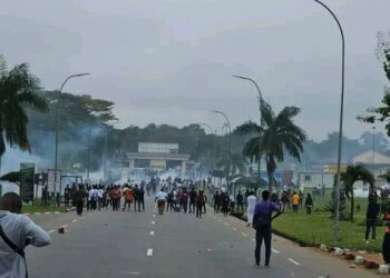 Université FHB de Cocody : nouvelles échauffourées entre Fesci et police. Voici Les raisons évoquées